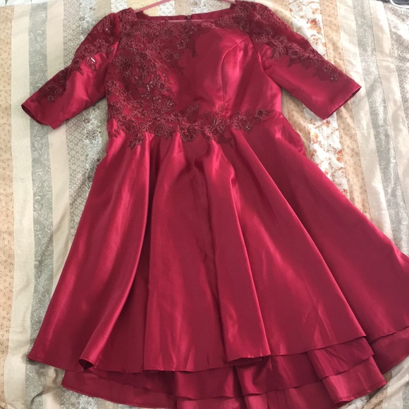 NWT JJ House burgundy formal Dress - Picture 2 of 8